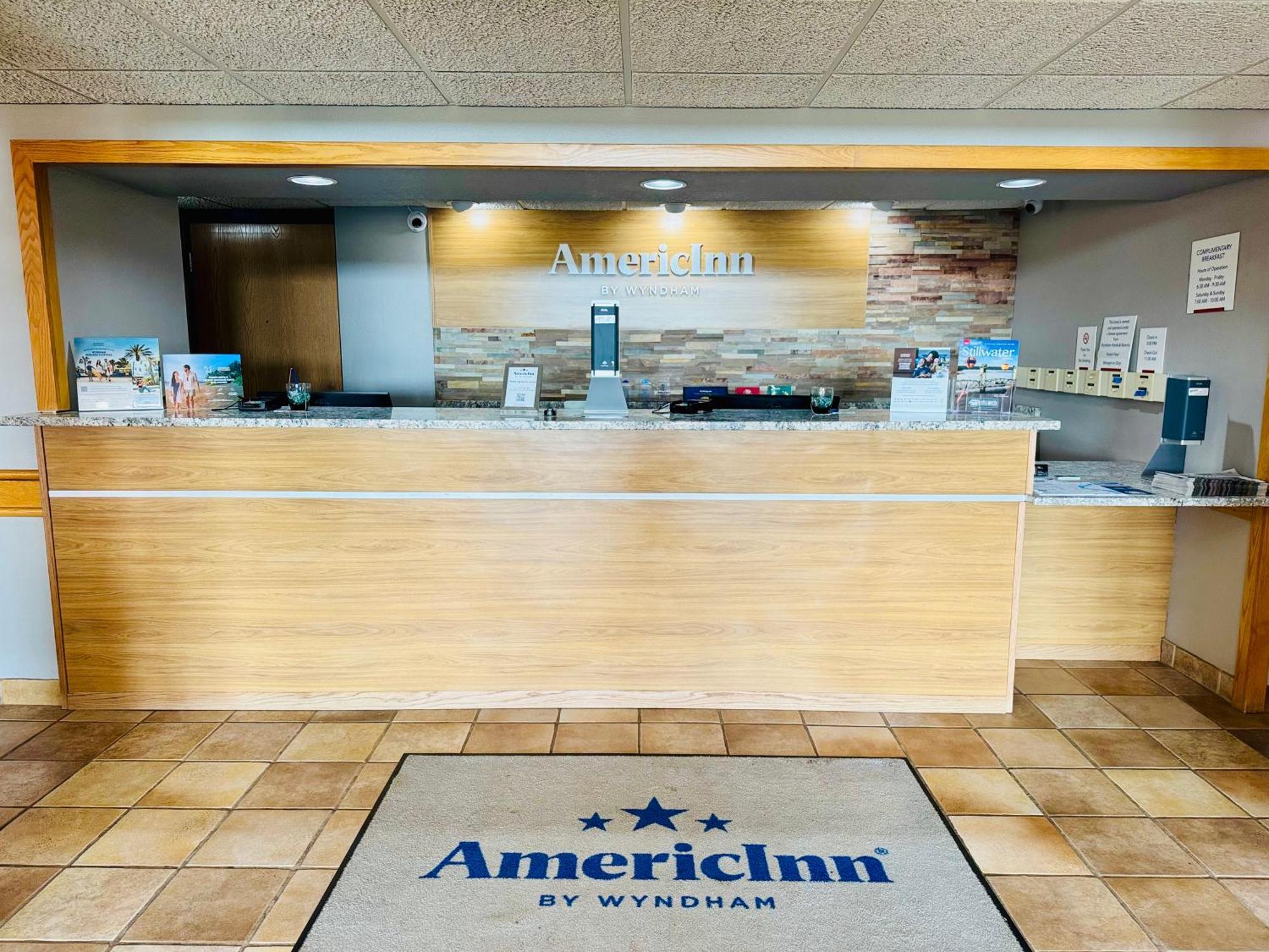 Americinn By Wyndham Стиллуотер Экстерьер фото